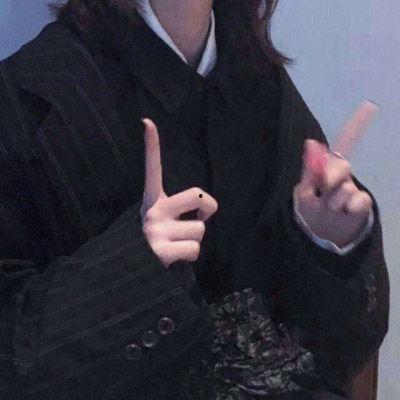 学生平胸av,揭秘平胸少女的青春成长故事